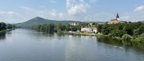 Elbe mit Blick auf Litoměřice (Leitmeritz).