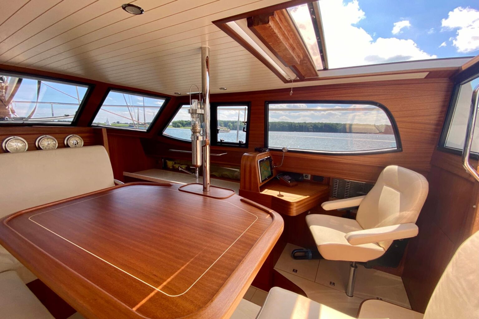 decksalon yacht hersteller