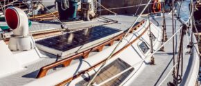 Solarpanel auf Segelyacht